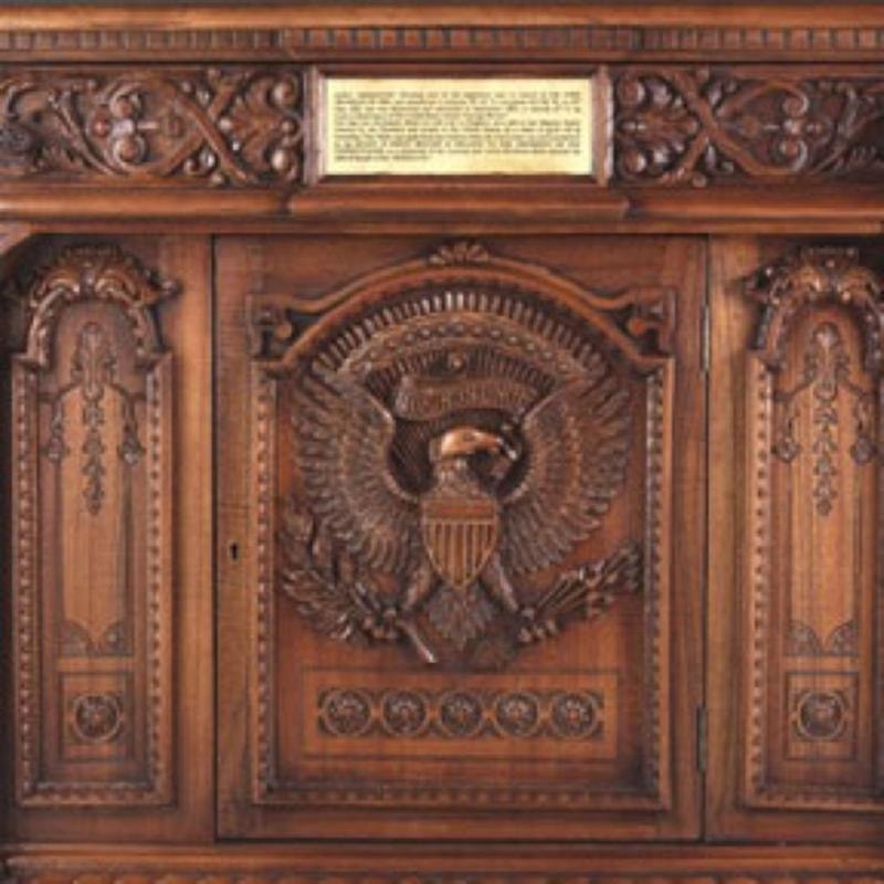 Reproduction Of The Resolute Desk And Great Seal Rug