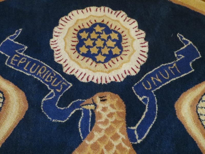 The Great Seal Wool Accent Rug